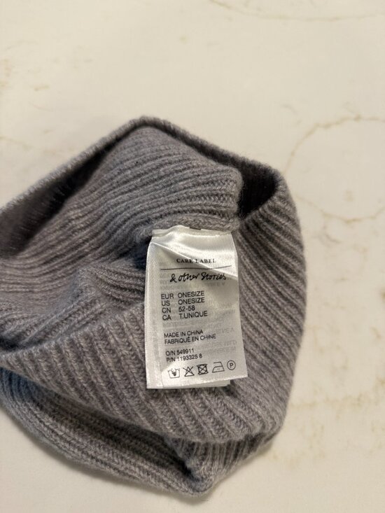 &Other Stories Women\'s Cashmere Knitted Beanie Hat Gray One Size main image 4